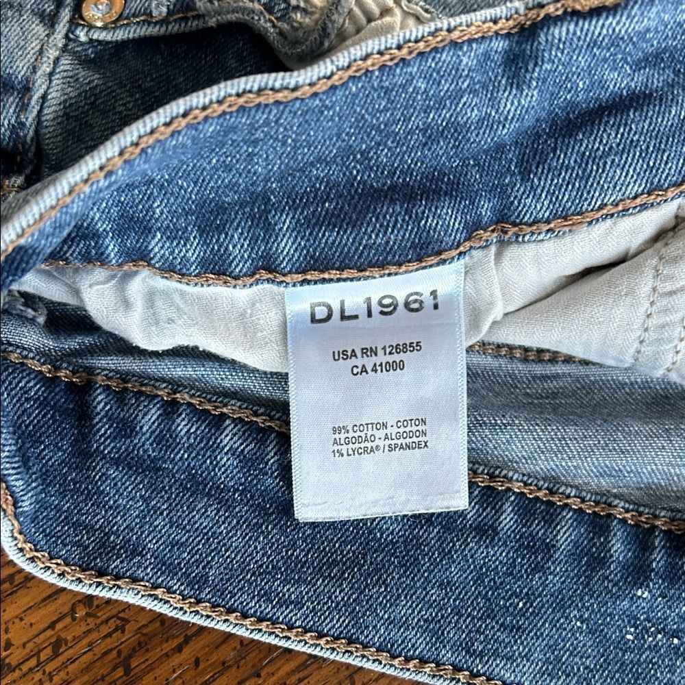 DL1961 Riley Boyfriend Jeans 30 Distressed - Picture 7 of 10